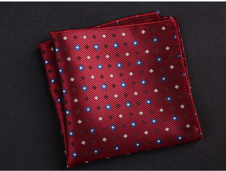 Κόκκινο τετράγωνο μαντήλι τσέπης με σχέδιο