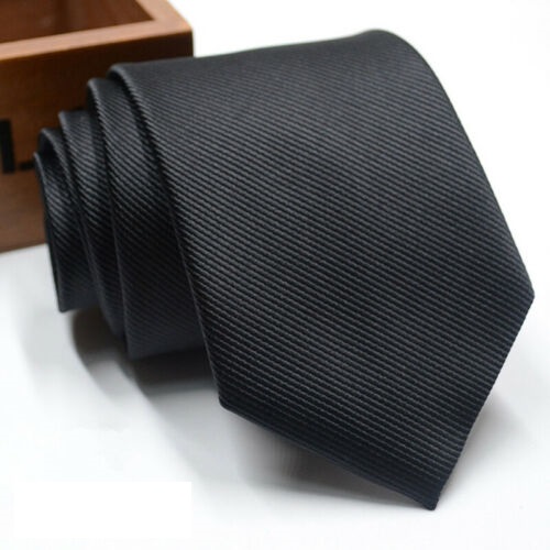 Επίσημη στενή γραβάτα, Μαύρη