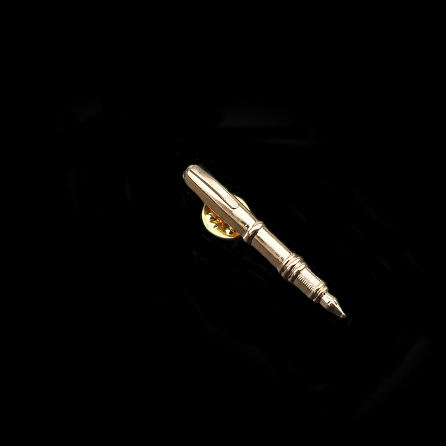 Ανδρική καρφίτσα πέτου πένα χρυσή