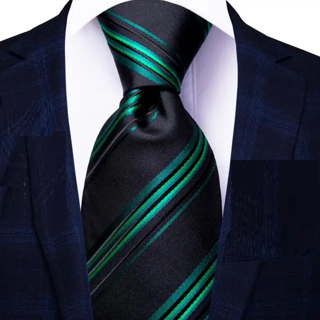 Επίσημη γραβάτα μαύρη πράσινη ριγέ