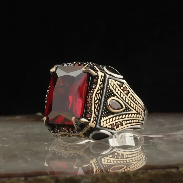 Ανδρικό δαχτυλίδι ασημί χρυσαφί με κόκκινη πέτρα
