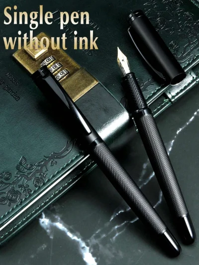 Μοντέρνα μαύρη κομψή πένα