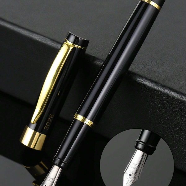 Κομψή μοντέρνα πένα μαύρο χρυσό ΙΙΙ